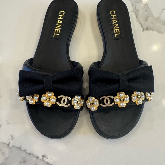 Chanel embellished slide sandals - Picture 1 of 5